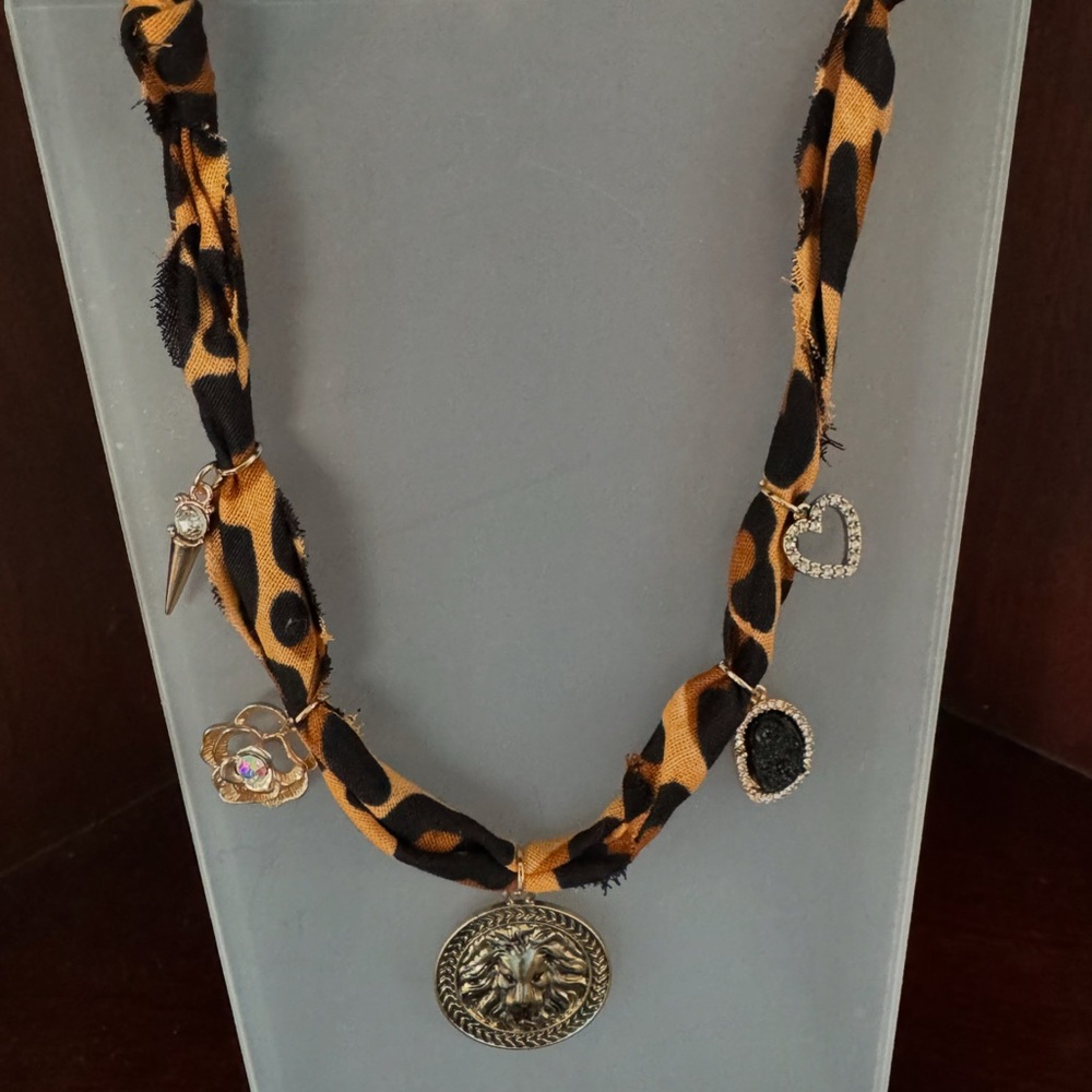 Bandana necklace
